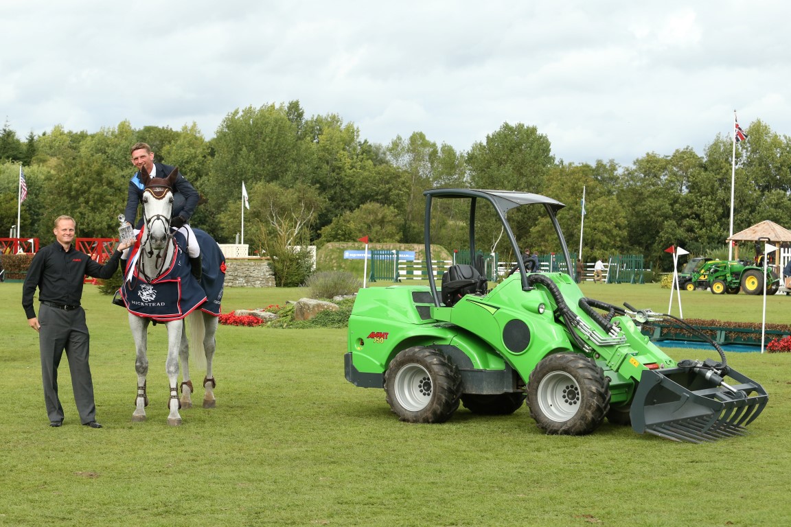 JP_D5129 (Medium).jpg