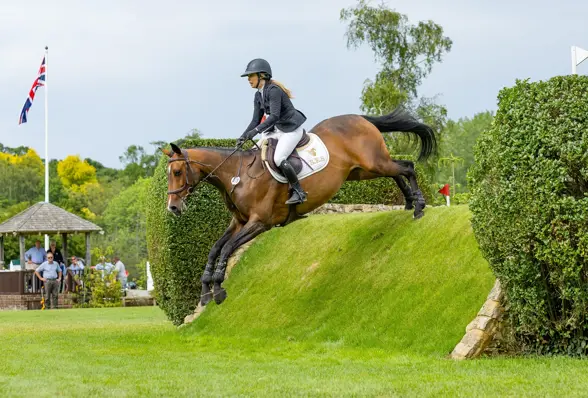 irish-bank-c-boots-and-hooves-photography.jpg